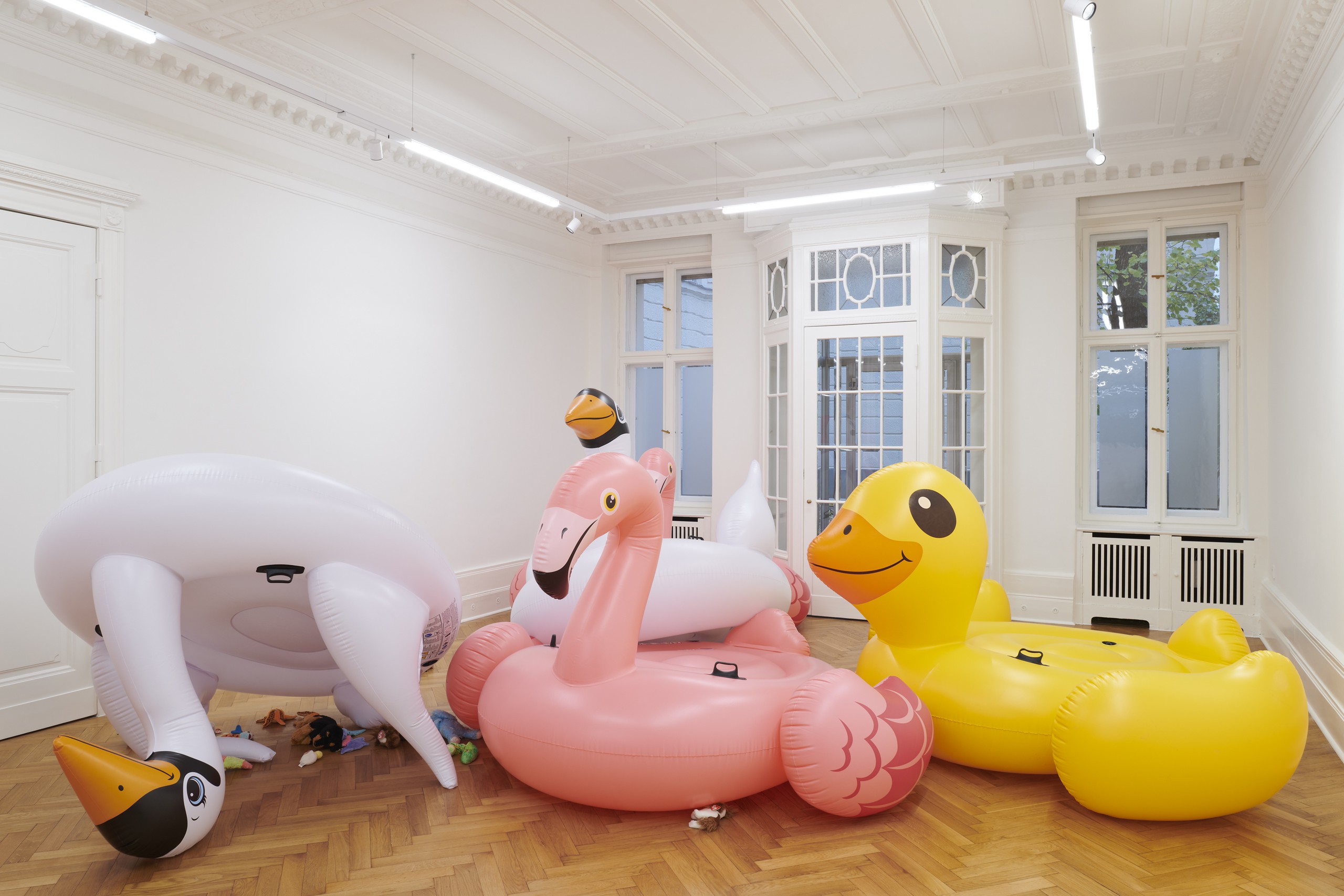 Installation view, eBay sculpture, Société, Berlin, 2020