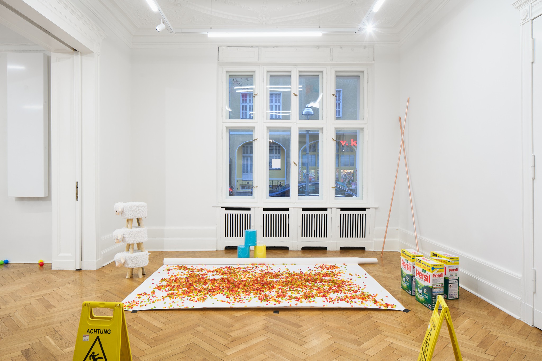 Installation view, fünfdreier, Société, Berlin, 2020