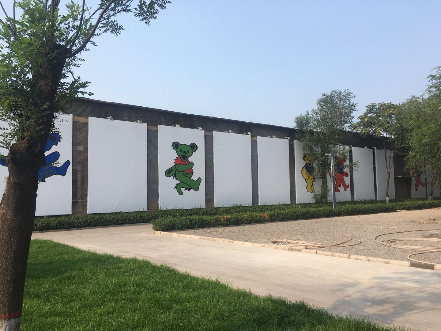 Installation view, Walls of Pingyao, curated by Lorenzo Benedetti, Pingyao, 2018