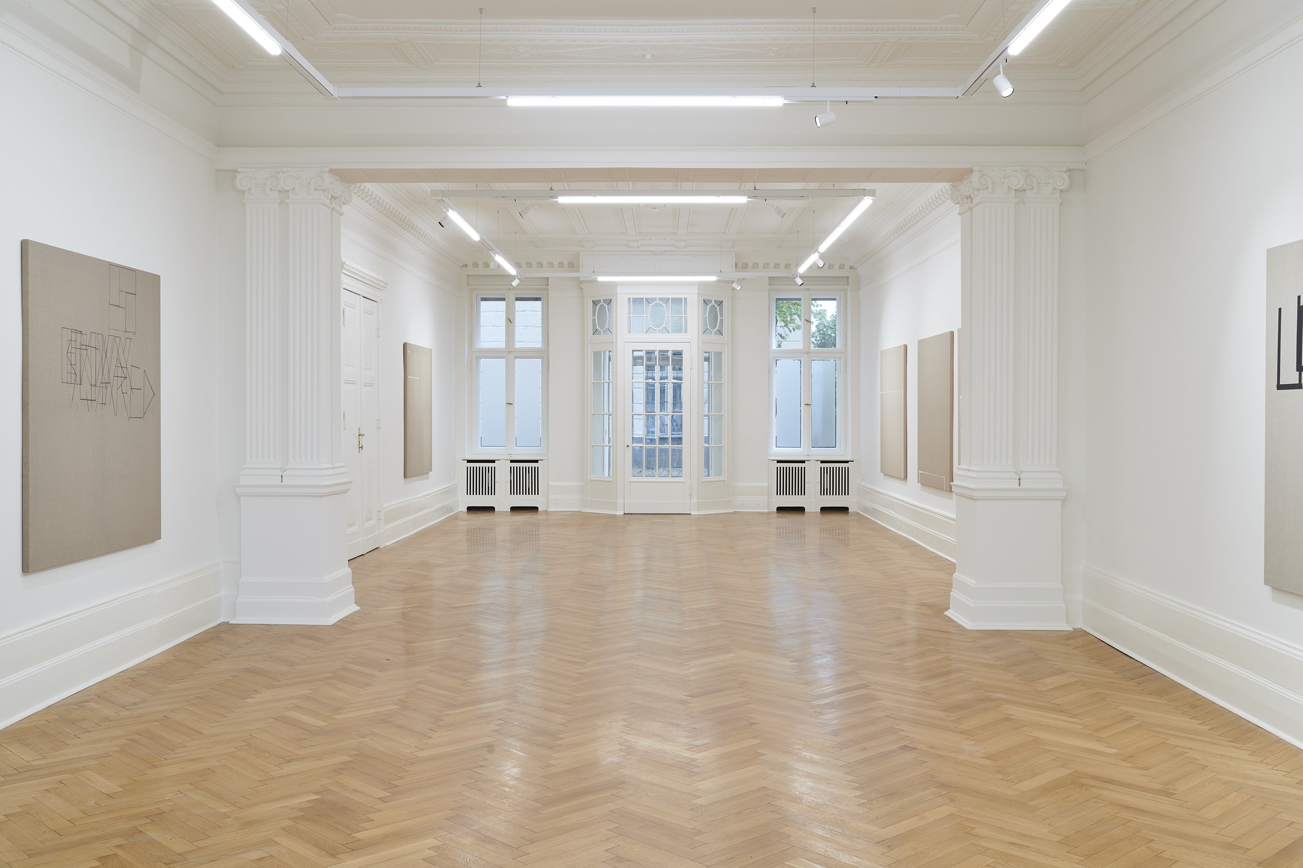 Installation view, PAINTINGS 2007-2012, Société, Berlin, 2019