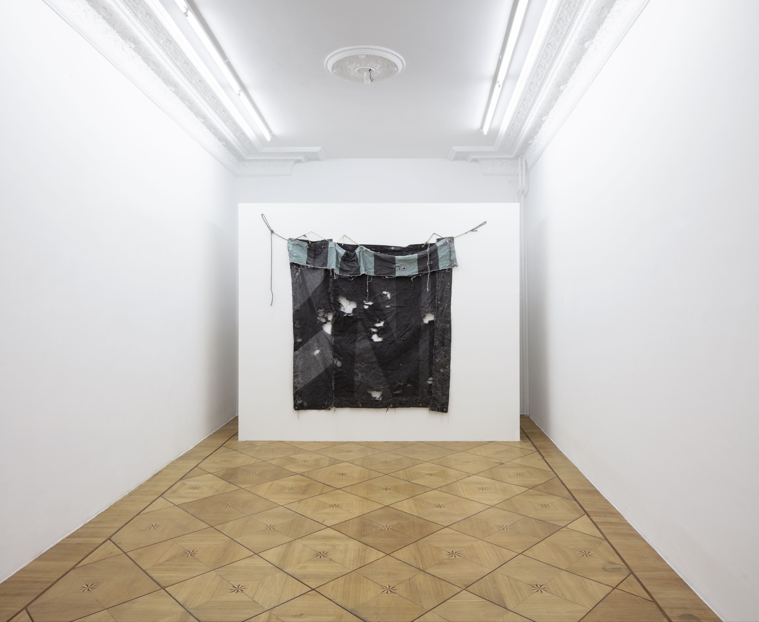 Installation view, Holt Quentel, Société, Berlin, 2019