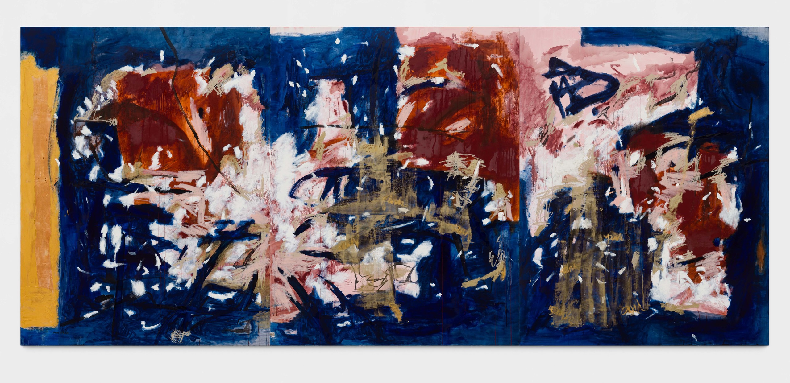 Anh Trần, Closed Place, Open Word, 2025, acrylic, oil and flashe on linen, 210 x 495 x 3 cm // 82 1/2 x 195 x 1 in